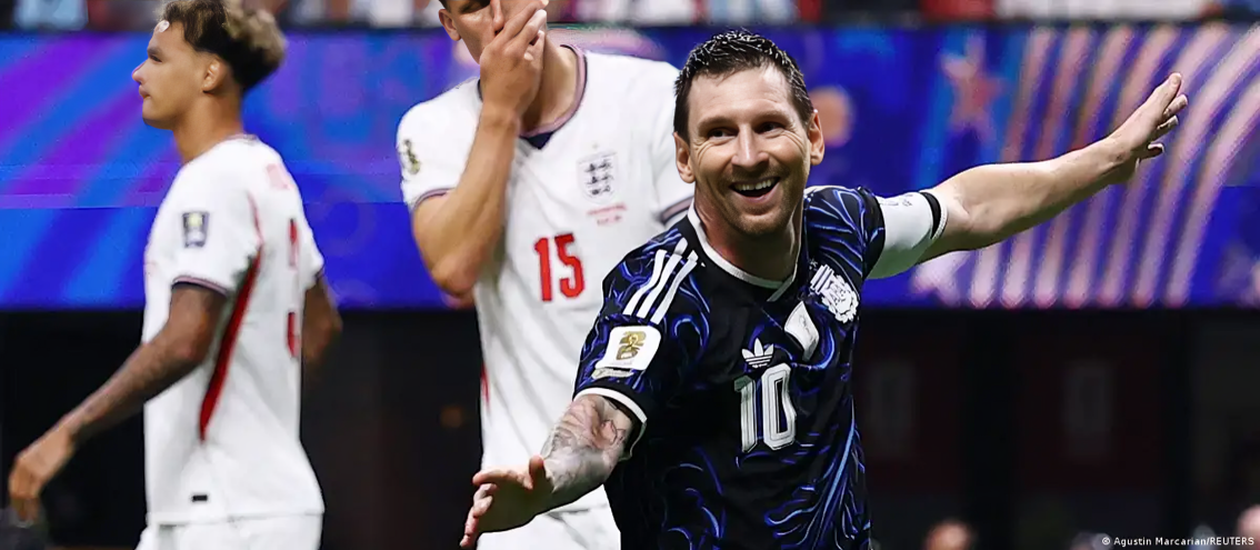 ARGENTINA REMONTA A INGLATERRA Y VUELVE A LA FINAL DEL MUNDIAL; EL SUEÑO DEL BICAMPEONATO SIGUE VIVO